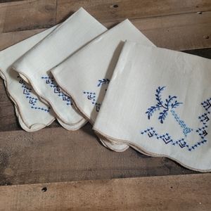 New Vintage embroidered table Linens napkins 4 blue palm trees